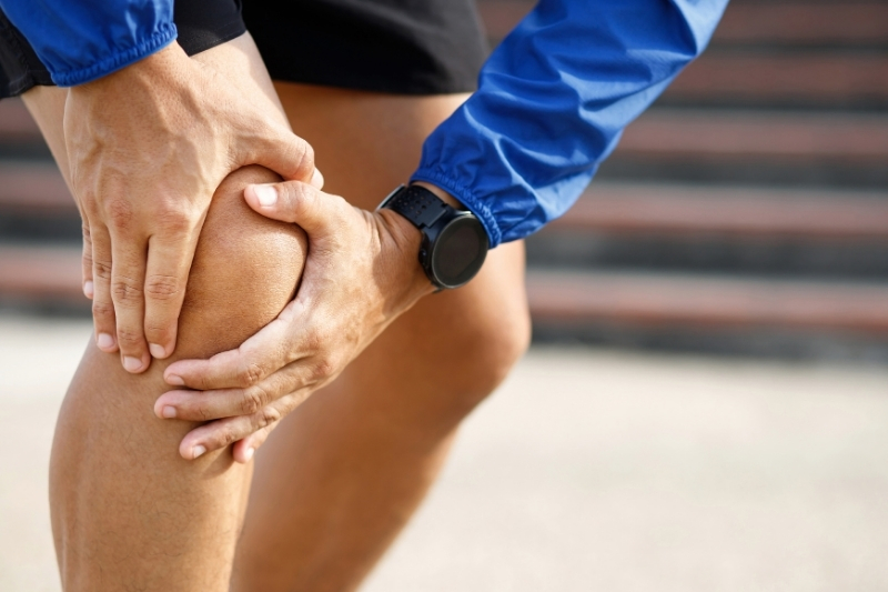 Post-operative knee recovery support at Mobility Max Clinic